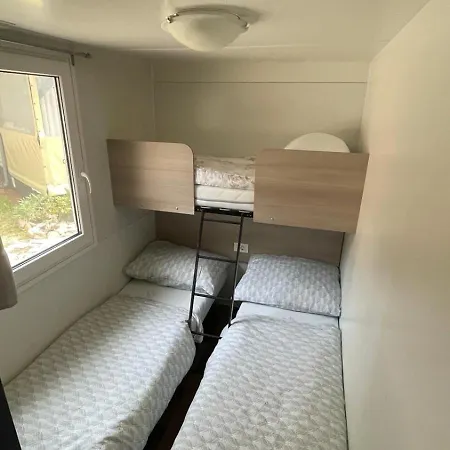 Holiday Pirovac * Pirovac