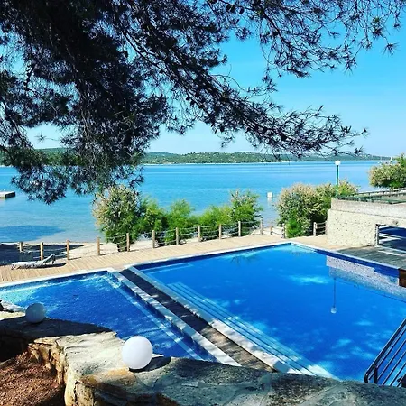 Holiday home Holiday Pirovac