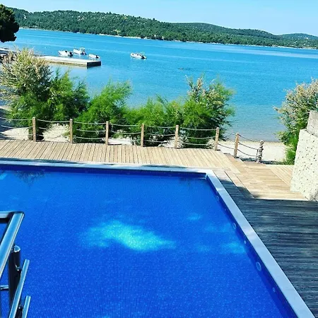 Holiday Pirovac Pirovac