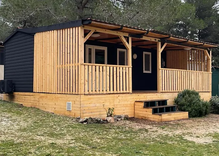 Holiday Pirovac * Pirovac