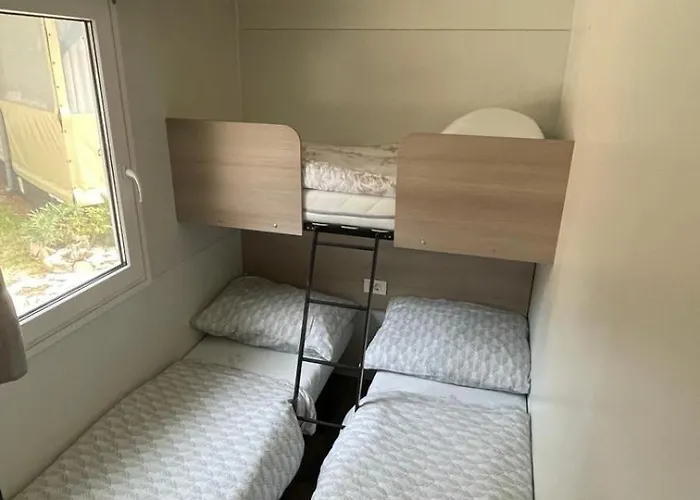 Holiday Pirovac * ピロヴァッツ