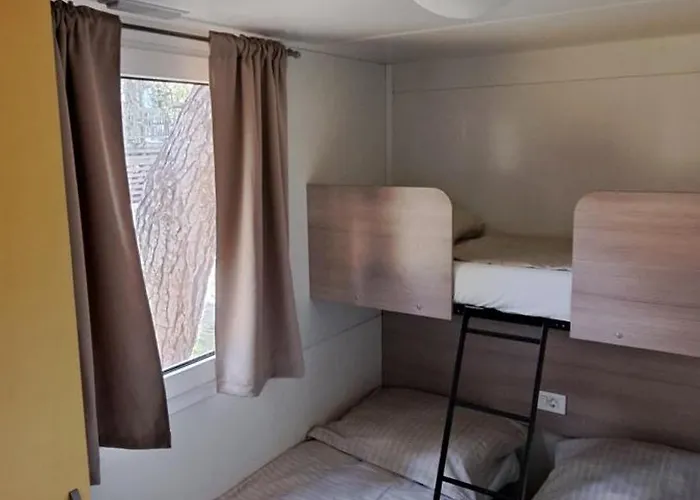 Holiday Pirovac Vakantiehuis *