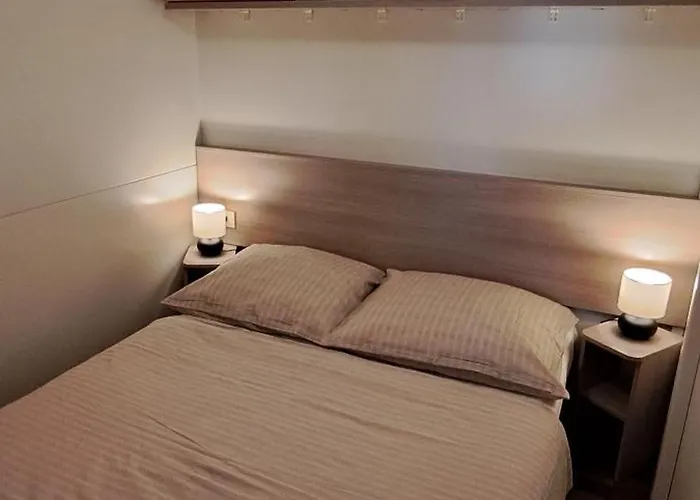 Holiday Pirovac Tatil Evi