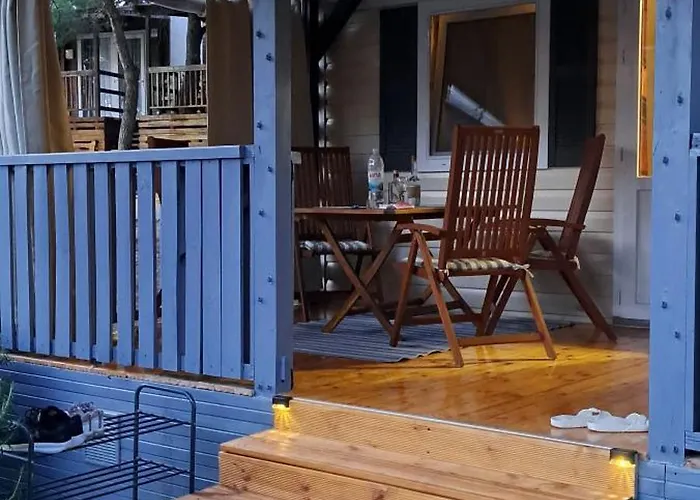 Holiday Pirovac Tatil Evi