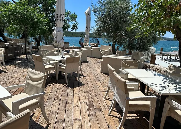 Holiday Pirovac * Pirovac