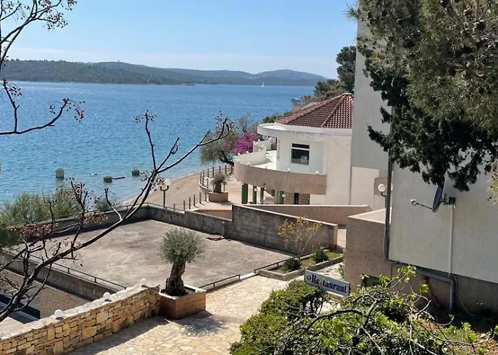 Holiday Pirovac Vakantiehuis